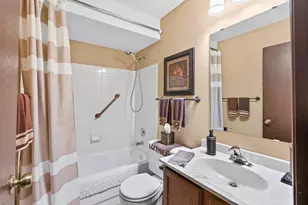 5217 Balmoral Ln, Bloomington, MN 55437 - Photo 26