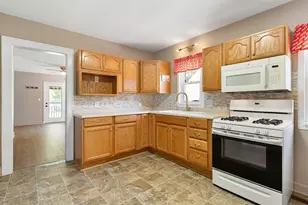 909 11th St NW, Austin, MN 55912 - Photo 14