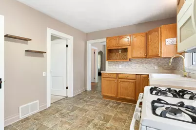 909 11th Street NW, Austin, MN 55912 - Photo 18