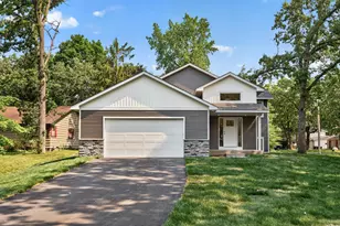 5832 Perry Ave N, Crystal, MN 55429 - Photo 6