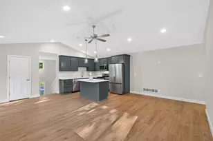 5832 Perry Ave N, Crystal, MN 55429 - Photo 12