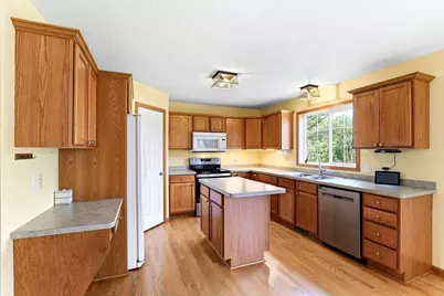 1414 Sunbird Lane, Faribault, MN 55021 - Photo 14