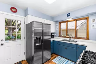4119 Pitt St, Duluth, MN 55804 - Photo 8