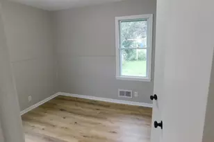1940 Hoyt Ave E, Saint Paul, MN 55119 - Photo 10