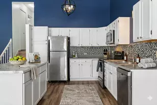 2053 Edgerton St, Maplewood, MN 55117 - Photo 12