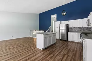 2053 Edgerton St, Maplewood, MN 55117 - Photo 18