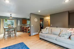 31016 Rainier Dr, Pequot Lakes, MN 56472 - Photo 4