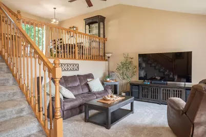 1410 Summit Avenue N, Sauk Rapids, MN 56379 - Photo 6