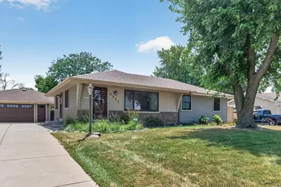 8207 Belden Boulevard S, Cottage Grove, MN 55016 - Photo 2