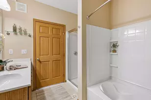 12501 Nicollet Ave, Burnsville, MN 55337 - Photo 18