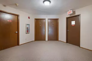 6015 W Broadway Ave, New Hope, MN 55428 - Photo 12