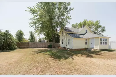 204 1st Street S, Royalton, MN 56373 - Photo 2