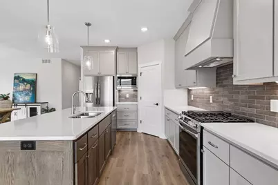 1479 Kenai Place, River Falls, WI 54022 - Photo 8
