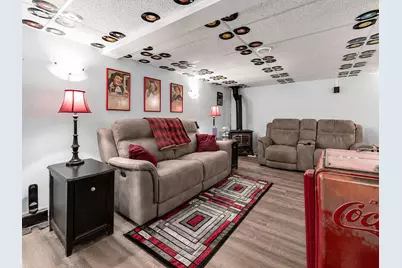 10 Buck Avenue NE, Madelia, MN 56062 - Photo 28