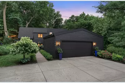 104 Maddaus Lane, Golden Valley, MN 55416 - Photo 4