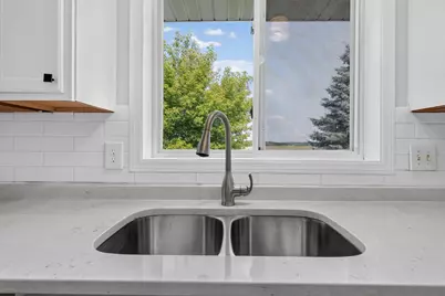 4388 Blakewood Drive, Shakopee, MN 55379 - Photo 10