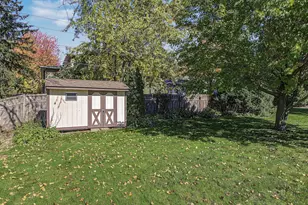 3201 Townview Ave NE, Saint Anthony, MN 55418 - Photo 34