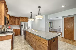 3201 Townview Ave NE, Saint Anthony, MN 55418 - Photo 4
