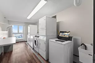 433 S 7th St, Minneapolis, MN 55415 - Photo 20