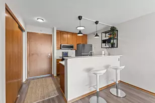 433 S 7th St, Minneapolis, MN 55415 - Photo 2