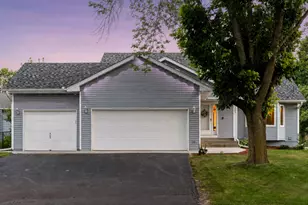 9203 Xenium Ln N, Maple Grove, MN 55369 - Photo 4
