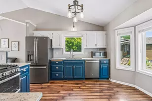 9203 Xenium Ln N, Maple Grove, MN 55369 - Photo 8