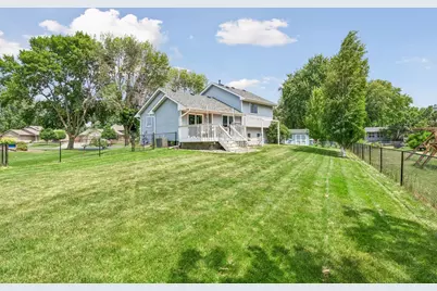 9203 Xenium Lane N, Maple Grove, MN 55369 - Photo 32