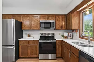 422 95th Ln NE, Blaine, MN 55434 - Photo 6