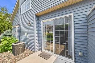 2048 Willow Cir, Hugo, MN 55038 - Photo 30