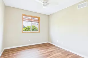 2048 Willow Cir, Hugo, MN 55038 - Photo 24