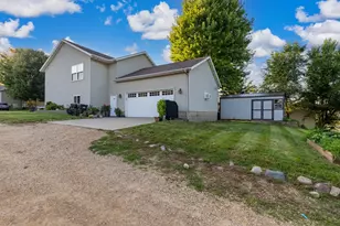 2106 York St, Saint Peter, MN 56082 - Photo 12
