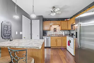 2106 York Street, Saint Peter, MN 56082 - Photo 2