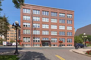 225 9th Street E, Saint Paul, MN 55101 - Photo 1