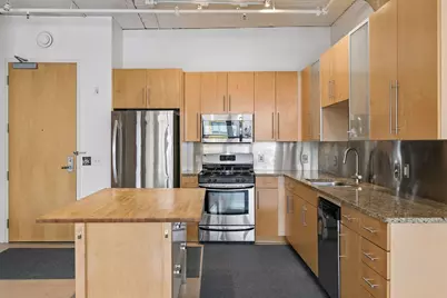 225 9th Street E #304, Saint Paul, MN 55101 - Photo 18