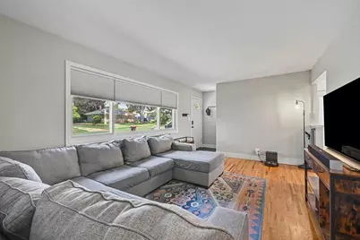 1460 Sherren Avenue E, Maplewood, MN 55109 - Photo 8