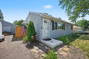 1460 Sherren Ave E, Maplewood, MN 55109 - Photo 14