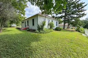 522 W Spruce St, Fergus Falls, MN 56537 - Photo 40