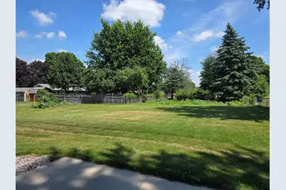 411 Bullis Street, Kenyon, MN 55946 - Photo 2