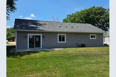 411 Bullis Street, Kenyon, MN 55946 - Photo 4