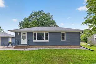 2920 17th Pl SE, Rochester, MN 55904 - Photo 2