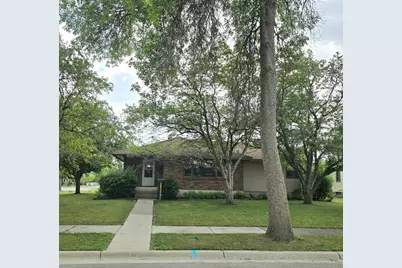 1301 9th Street, International Falls, MN 56649 - Photo 2