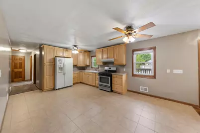 616 1st Street N, Montgomery, MN 56069 - Photo 20