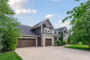 5290 Shenandoah Ln N, Plymouth, MN 55446 - Photo 2