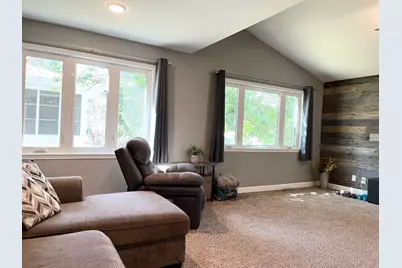 805 Highland Road, Windom, MN 56101 - Photo 6
