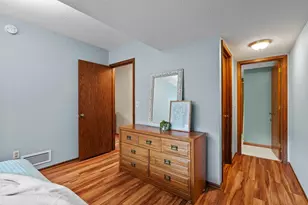 7232 Woodstock Curv, Bloomington, MN 55438 - Photo 26