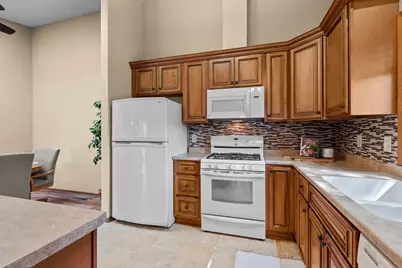 7232 Woodstock Curve, Bloomington, MN 55438 - Photo 18