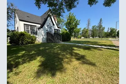 3301 2nd Avenue W, Hibbing, MN 55746 - Photo 2