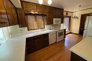 3301 2nd Ave W, Hibbing, MN 55746 - Photo 14