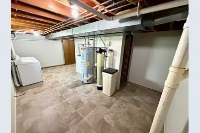 305 W 3rd Street, Winthrop, MN 55396 - Photo 26
