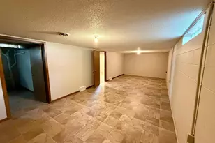 305 W 3rd St, Winthrop, MN 55396 - Photo 20